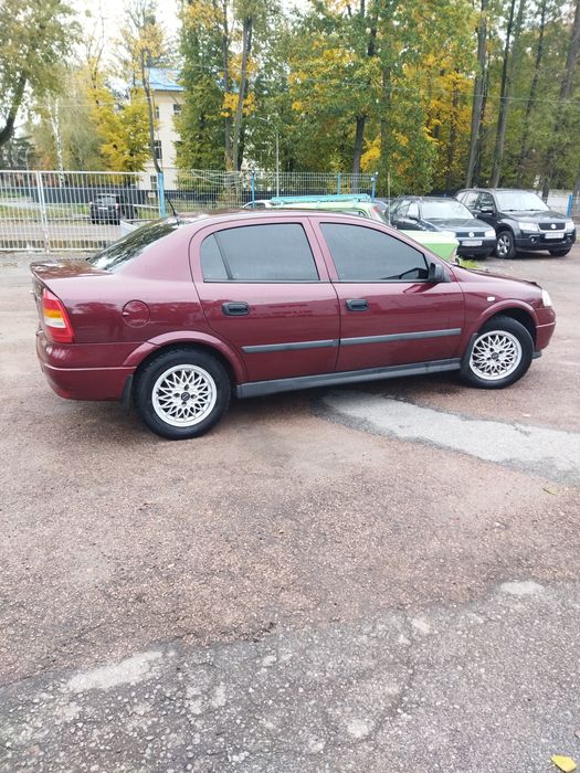 Опель Астра ...1,4.