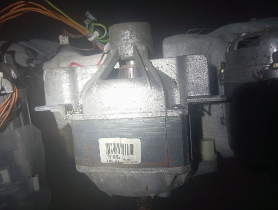 Мотори від пральних машинок