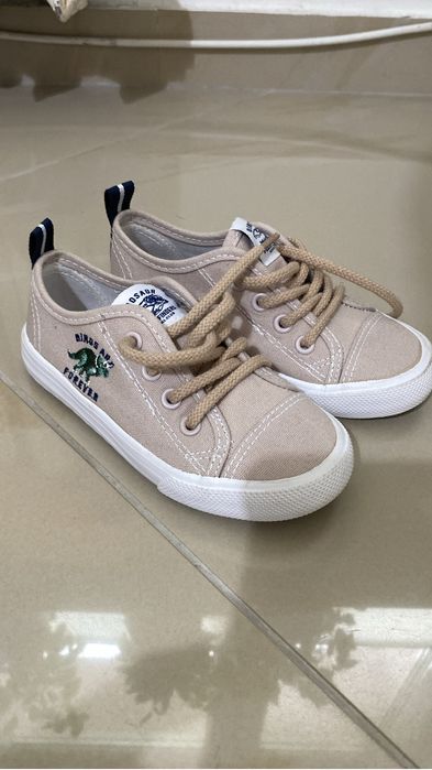 Buty chlopiec dziecko r.26 HM