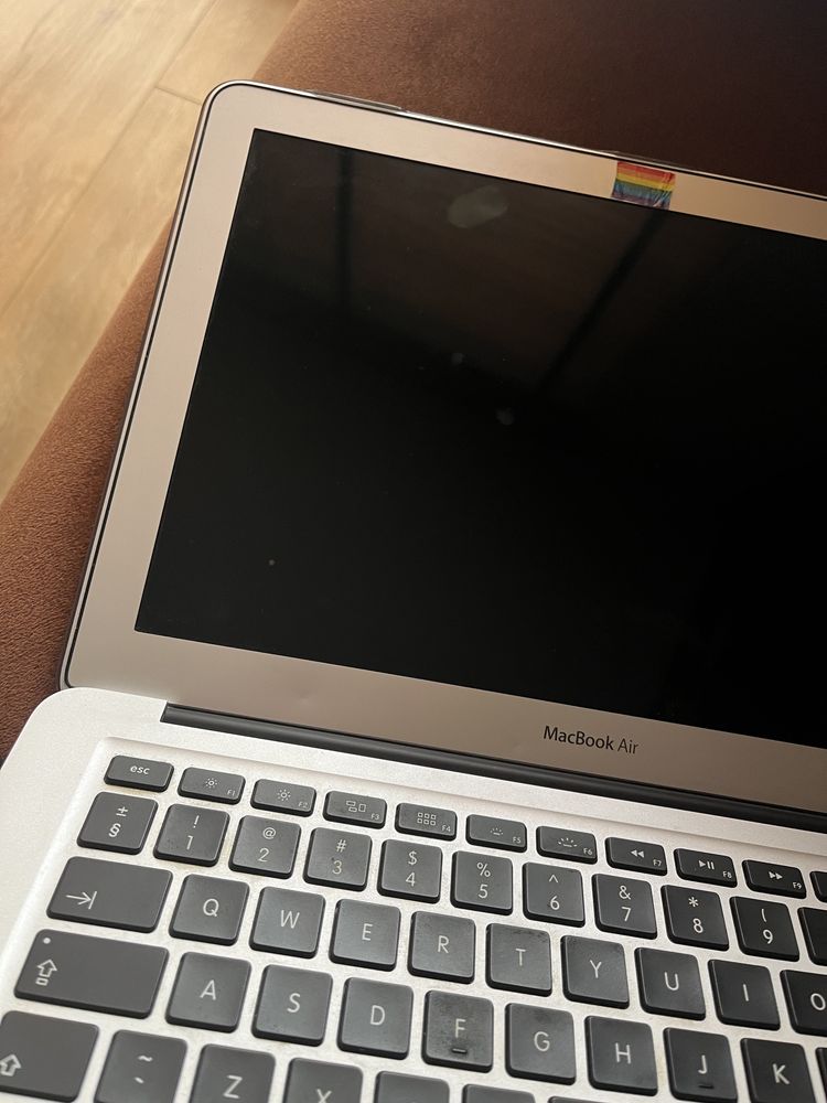 Macbook Air 13 [Early 2015] 128gb 8Gb RAM bardzo dobry stan