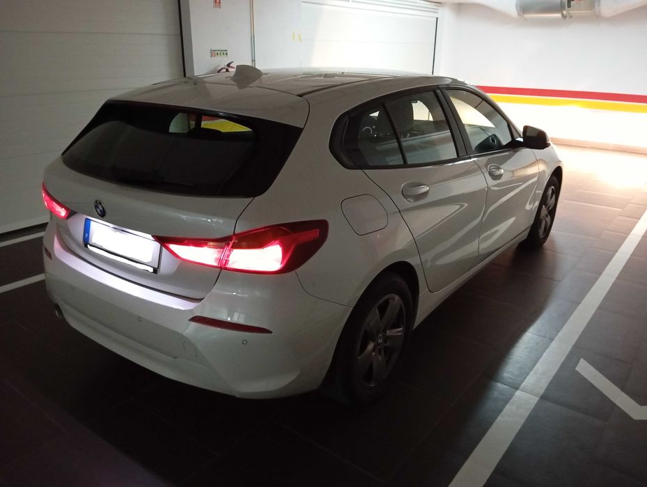 BMW 118i 140cv de garagem