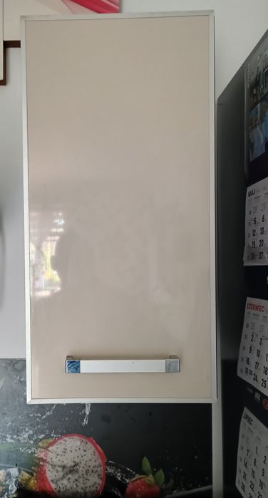 Mebel wiszacy beżowy