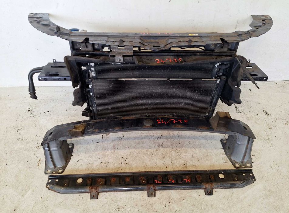 Панель передняя вентилятор, телевизор Range Rover Evoque L538 разборка