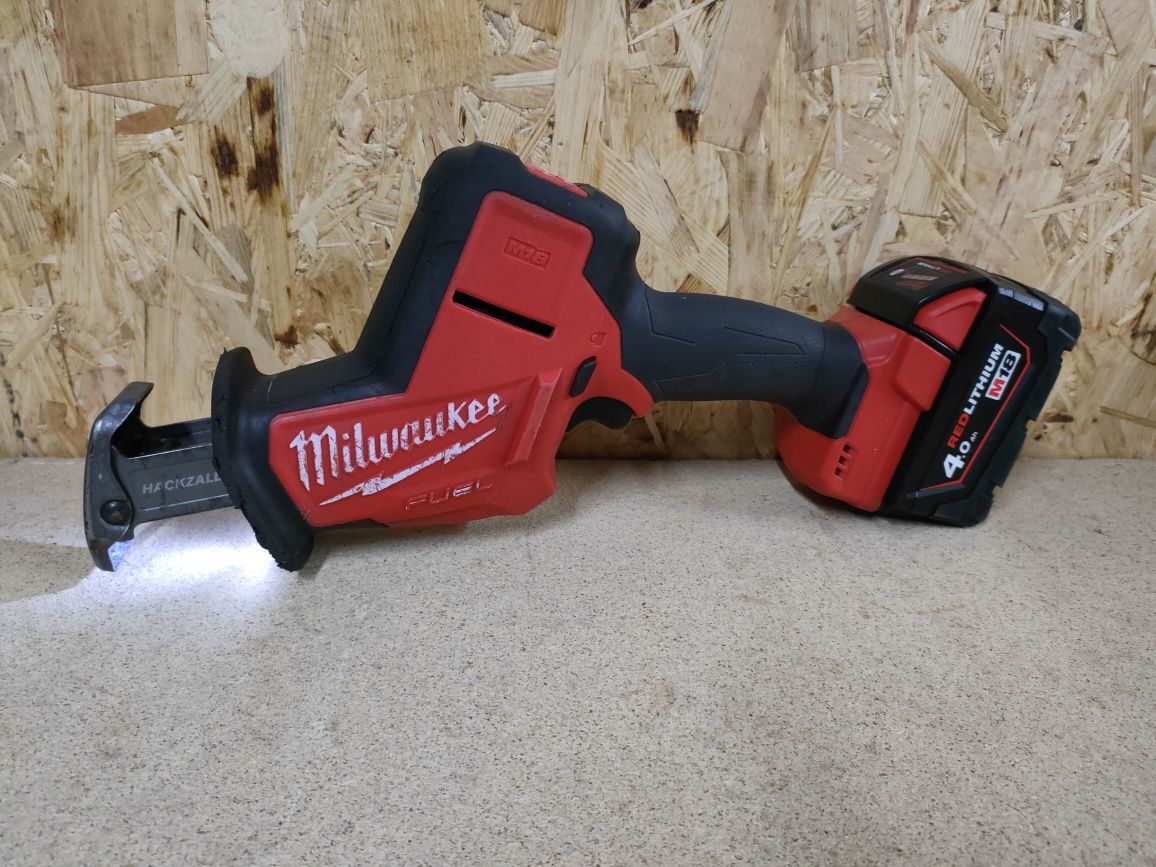 Piła szablasta Milwaukee M18 FHZ