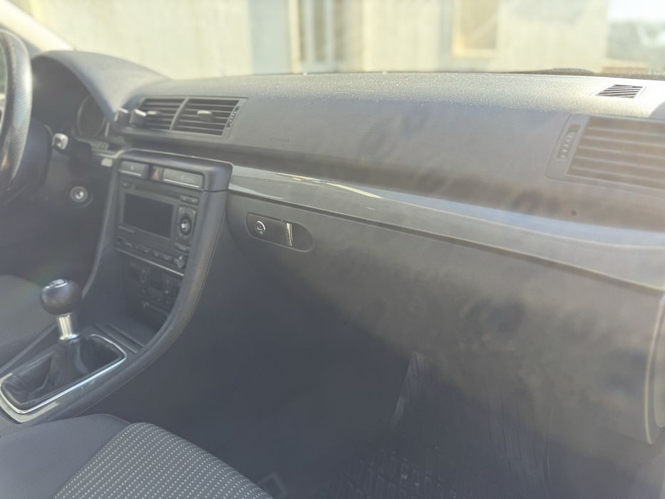 Vendo AudiA4 b7 2.0 tdi