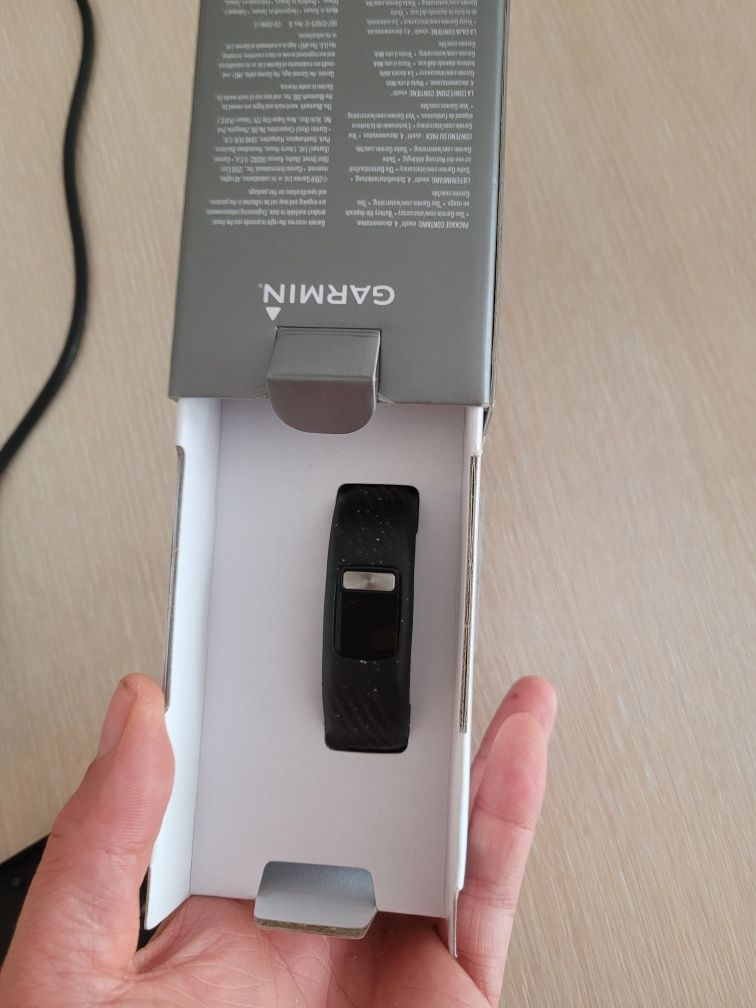 Garmin vivofit 4