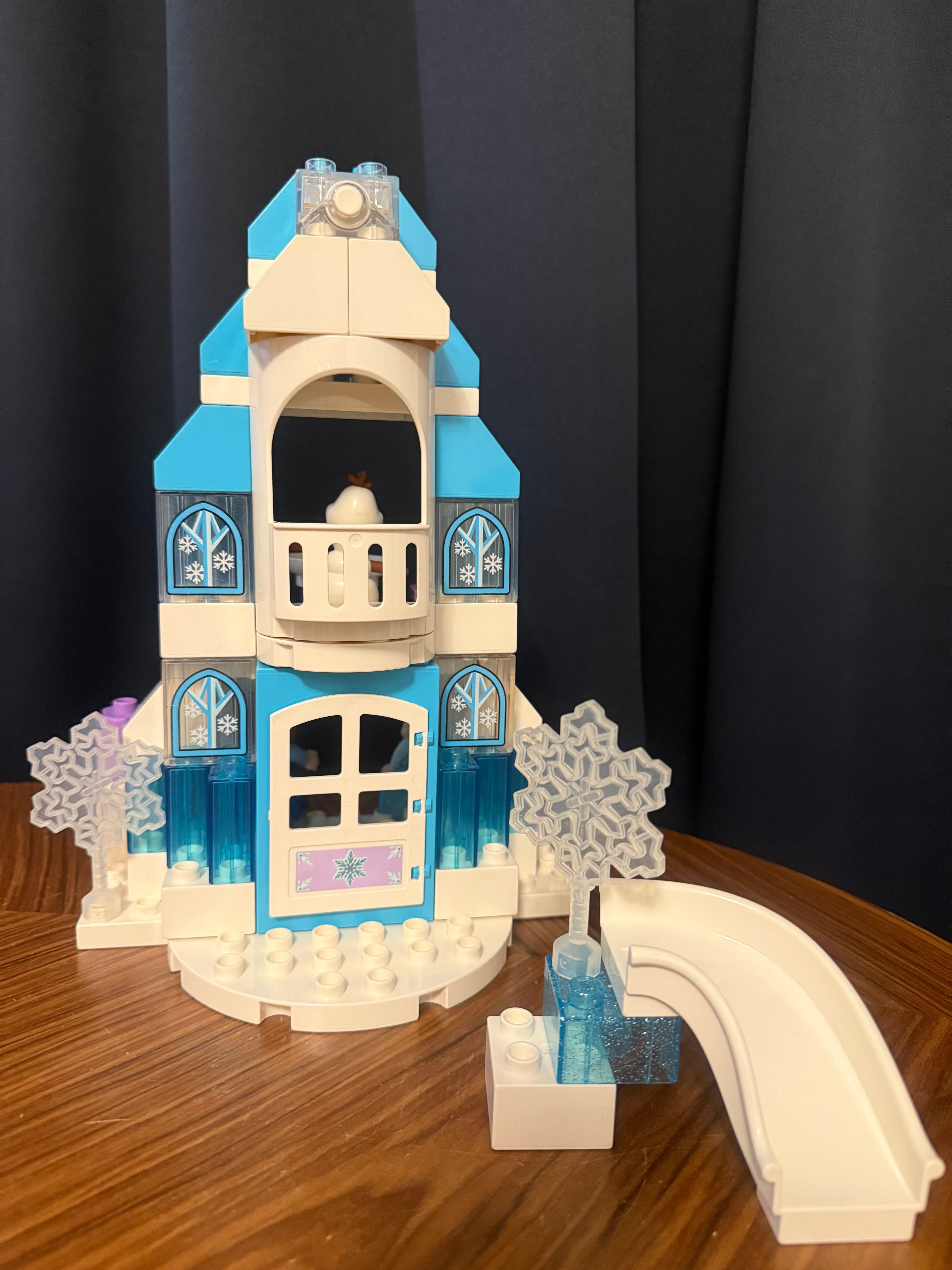 Lego duplo Zamek z Krainy lodu 10899