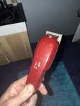Maquina de cortar o cabelo com fio, boa qualidade e a funcionar