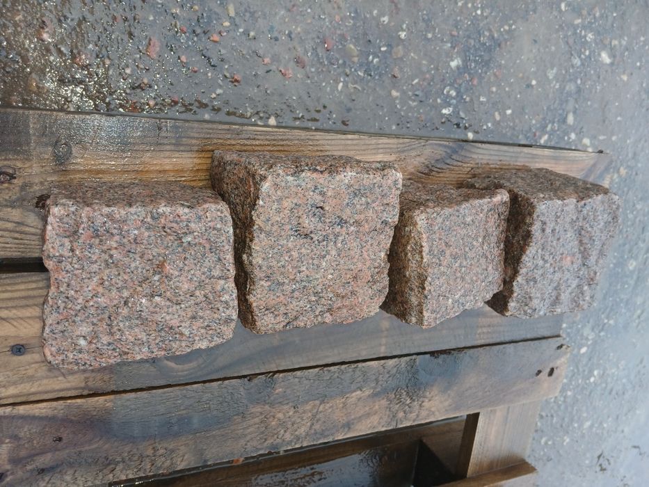 Kostka Kamień granitowy 8x11cm Vanga