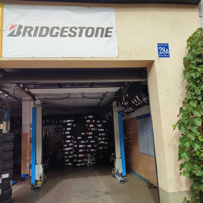 alufelgi 6,5x16 5X114.3 ET40  oryginał  Nissan ew. Renault ,super stan