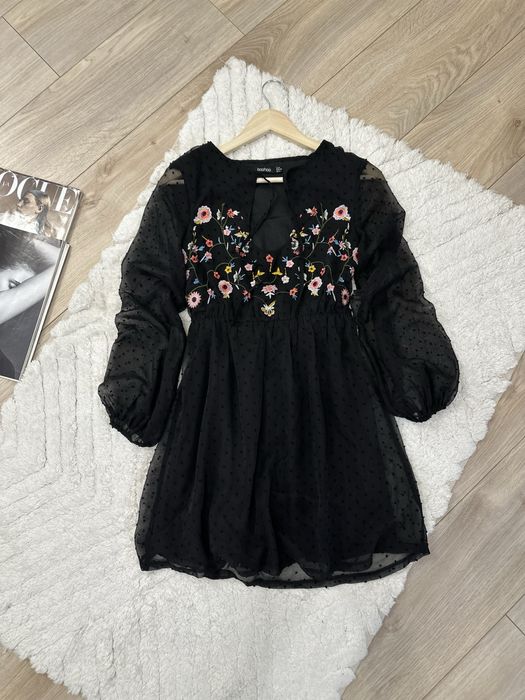 Святкова сукня вишиванка, мереживна розмір S нові