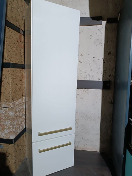 Szafka łazienkowa wisząca