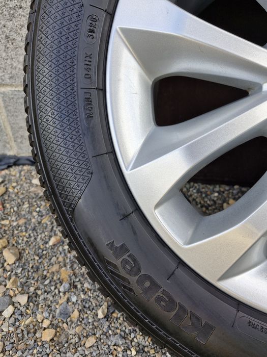 Koła zimowe Felgi Ford Kuga Mondeo C-Max 5x108 ET52.5 235/55/R17 Ładne