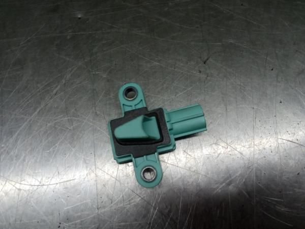 Sensor airbag frente direito AUDI A4 (8K2, B8)