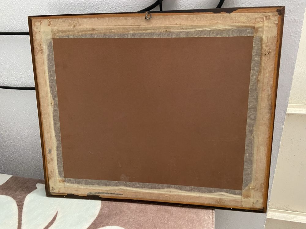 Quadro medio moldura a volta em castanho