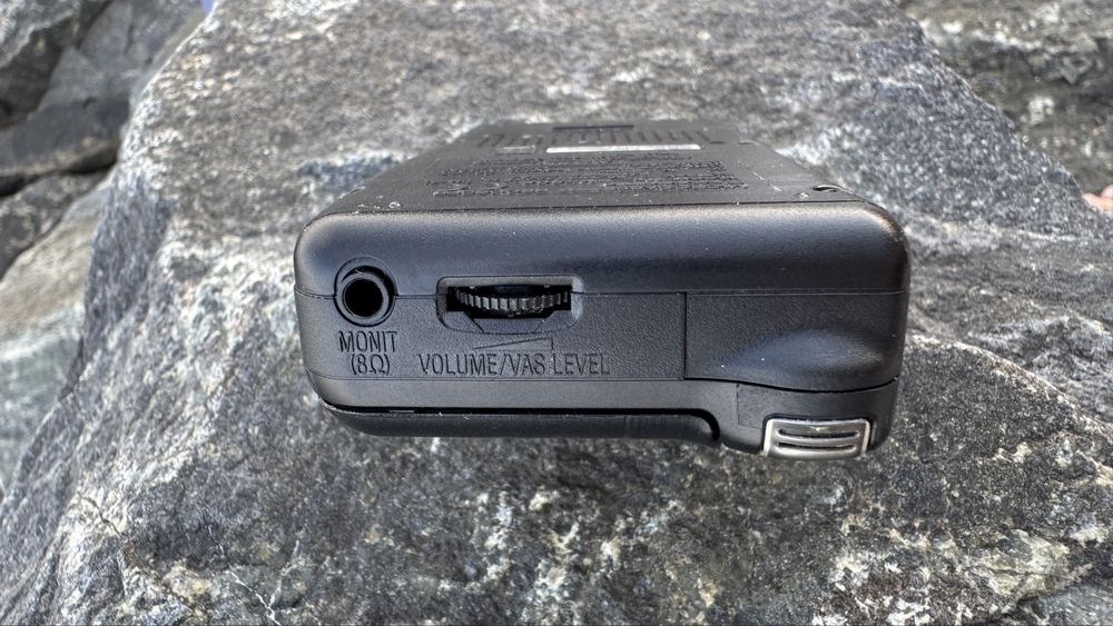Диктофон на кассетах Panasonic RN-302 панасоник касетный диктофон