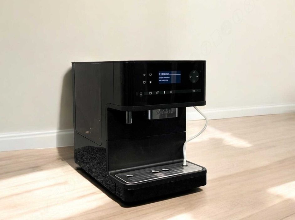 Кофемашина Miele CM 6350 OBSW сенсорная
