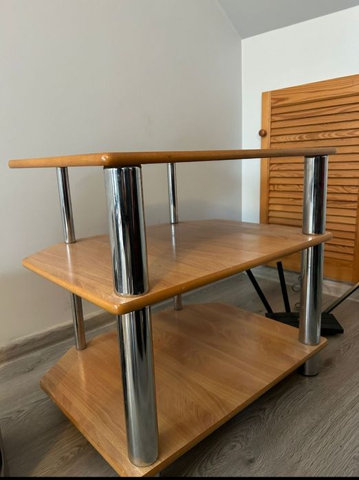 Stolik pod telewizor