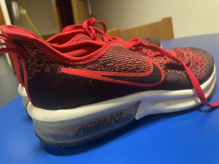 Sapatilha nike  em otimo estado