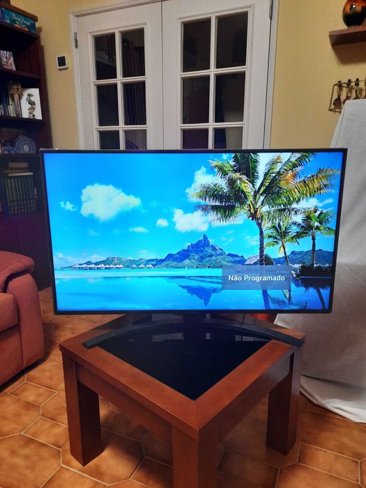 Smart TV LG 43” 109cm 4K UHD, Como nova.
