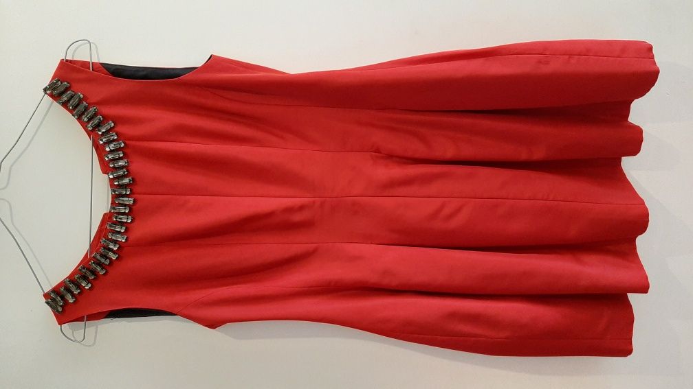 Vestido de cerimónia vermelho Zara