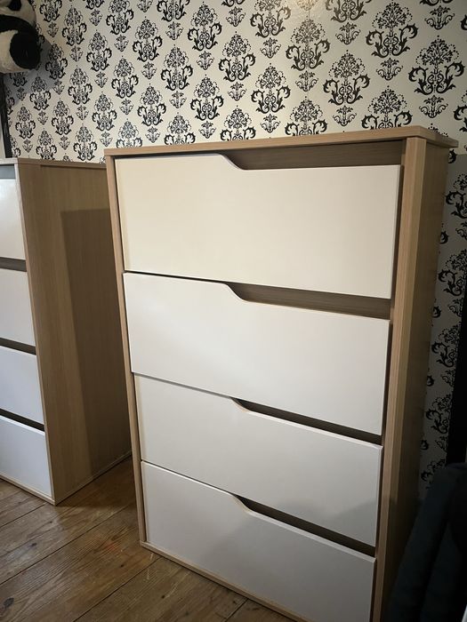 Comoda com 4 gavetas
