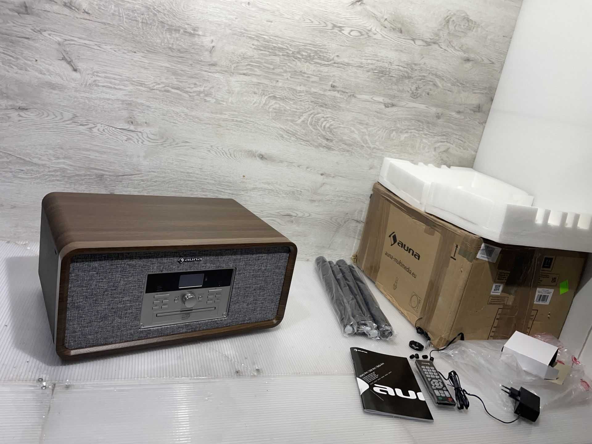 Виниловый проигрыватель Вініловий програвач Auna Mary Ann BT/FM/USB