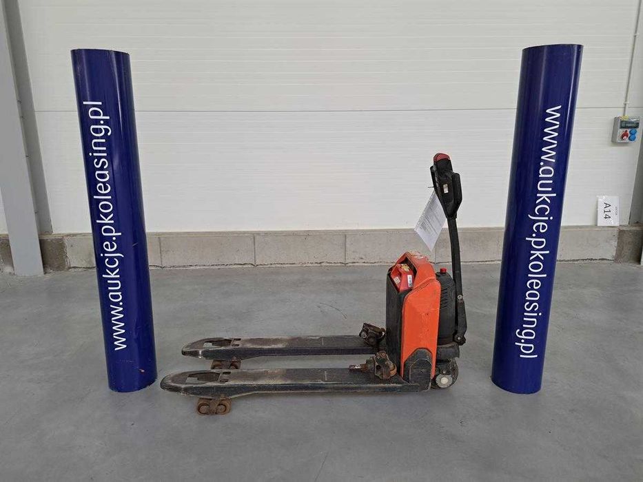 Wózek paletowy elektryczny BT Tyro LHE130