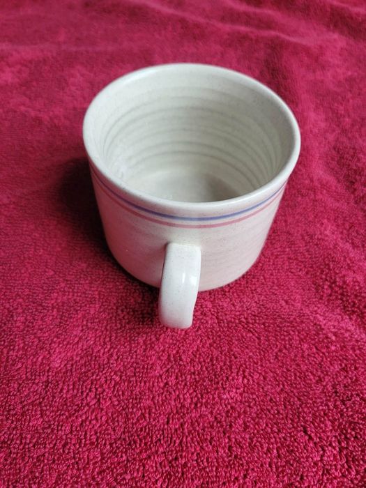 Kubek do kawy z kamionki