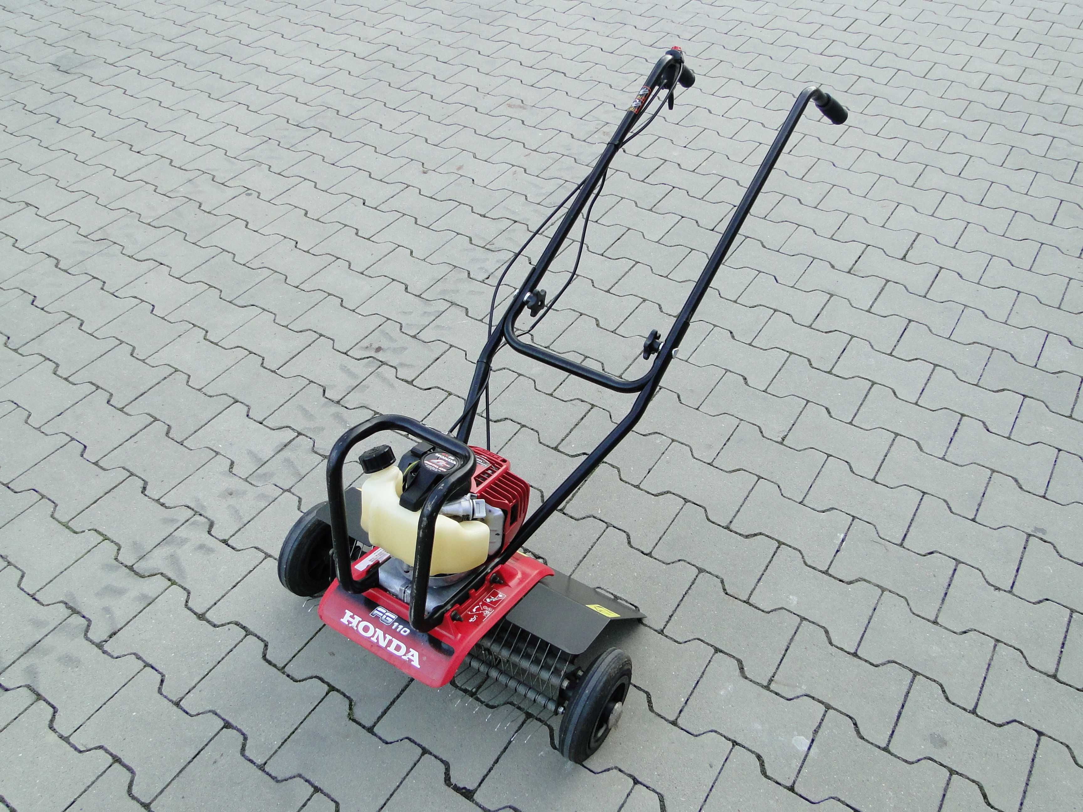 Glebogryzarka wertykulator Aerator grabki HONDA FG 110 Germany