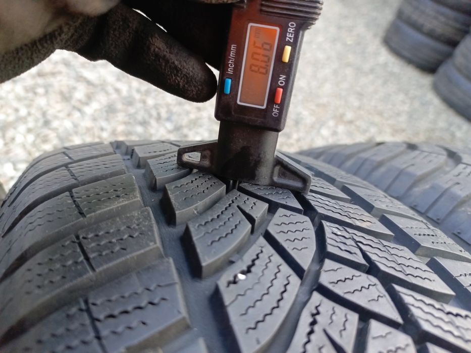 215.60.16 Goodyear 2+2