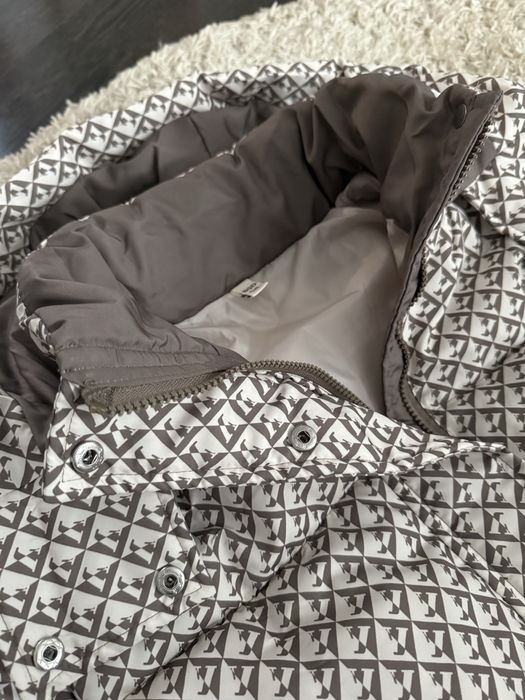 Зимова куртка жіноча