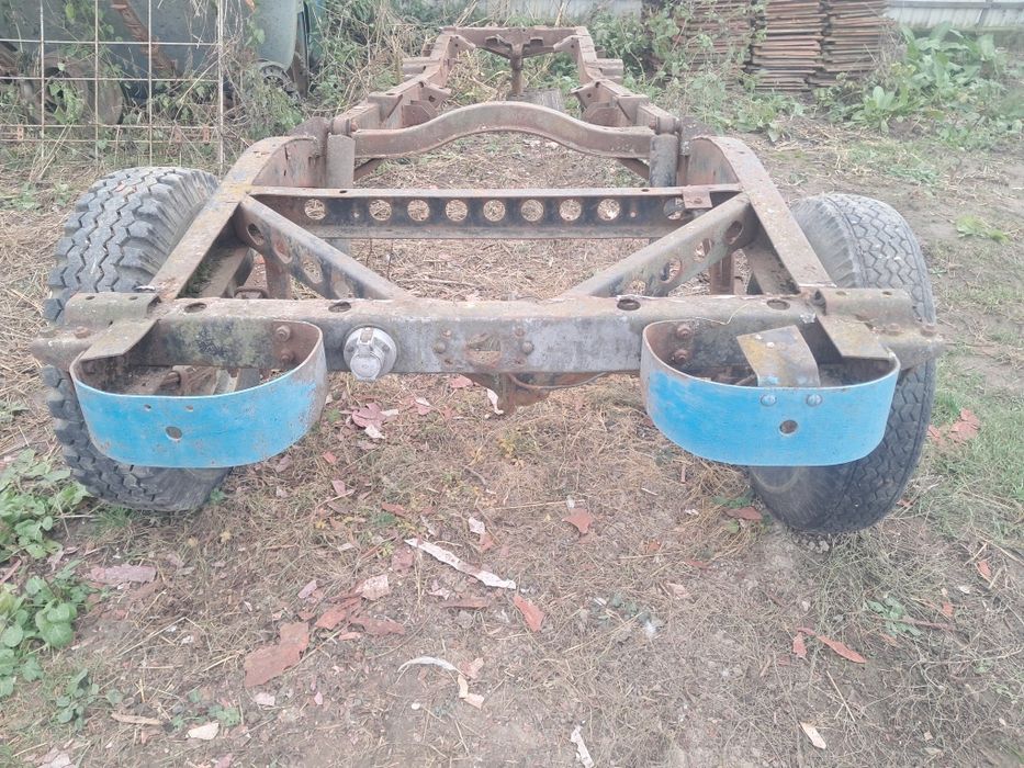 Рама під прицеп ..