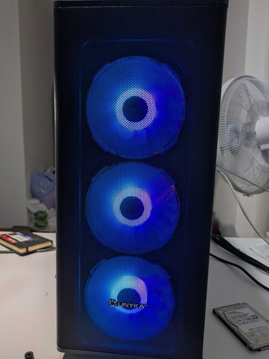 PC - R5 2600X | RX 580 8GB | 16GB 3200Mhz | Caixa Nova