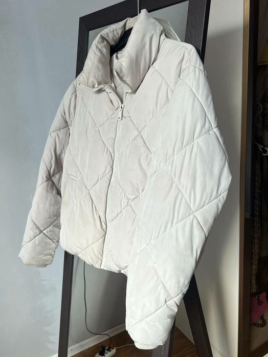 Жіноча стьобана світла куртка| куртка слонова кістка