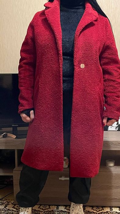 Пальто для девушек и женщин