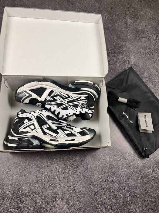 Кросівки Balenciaga Runner Black White
