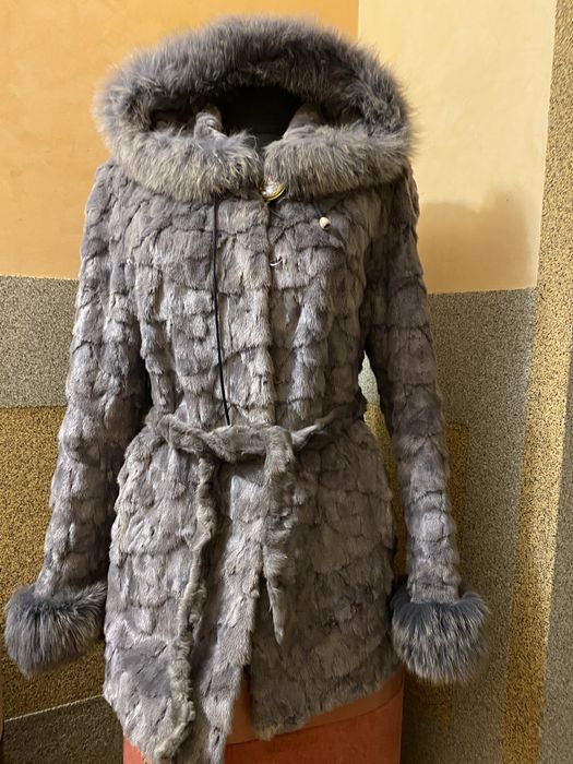 Продаж шуб натуральний мех