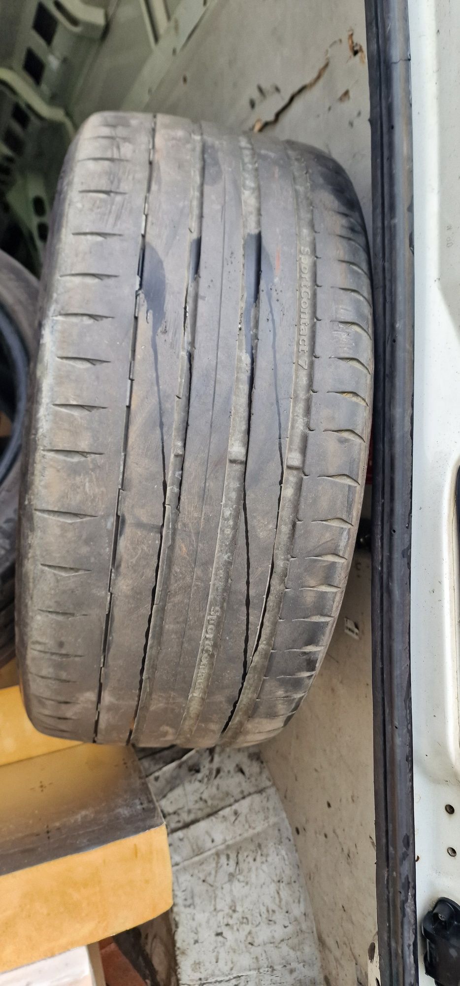 Opony letnie 19/40/255 XL Continental