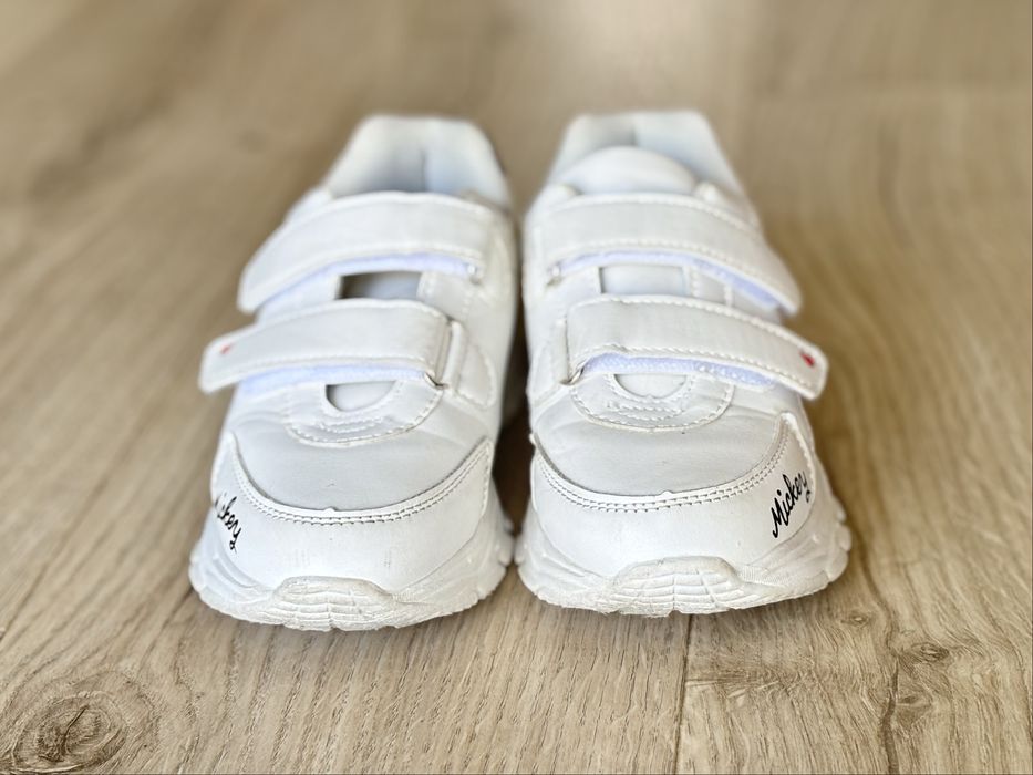 Białe buty dla dziewczynki - Sneakersy na rzepy, rozmiar 30