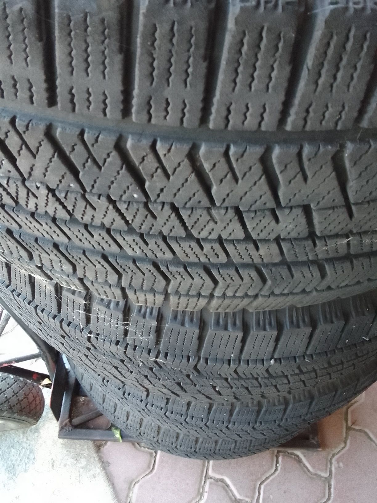 4 Opony zimowe 225/50r17 BRIDGESTONE 2020r