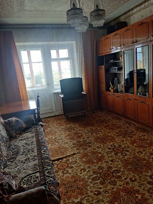 Продається 3 кімнатна квартира