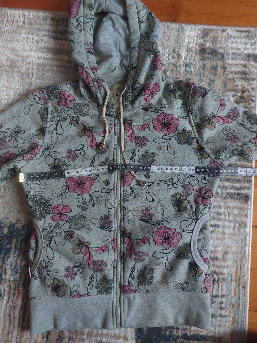 Bluza w nadruk kwiaty