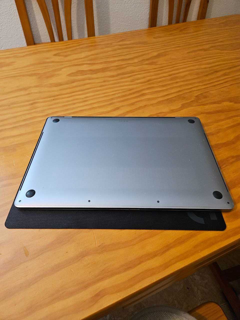 MacBook Pro 2019 (фактично 2020) | 15", Inter Core i7 | 16Gb | 256 Gb