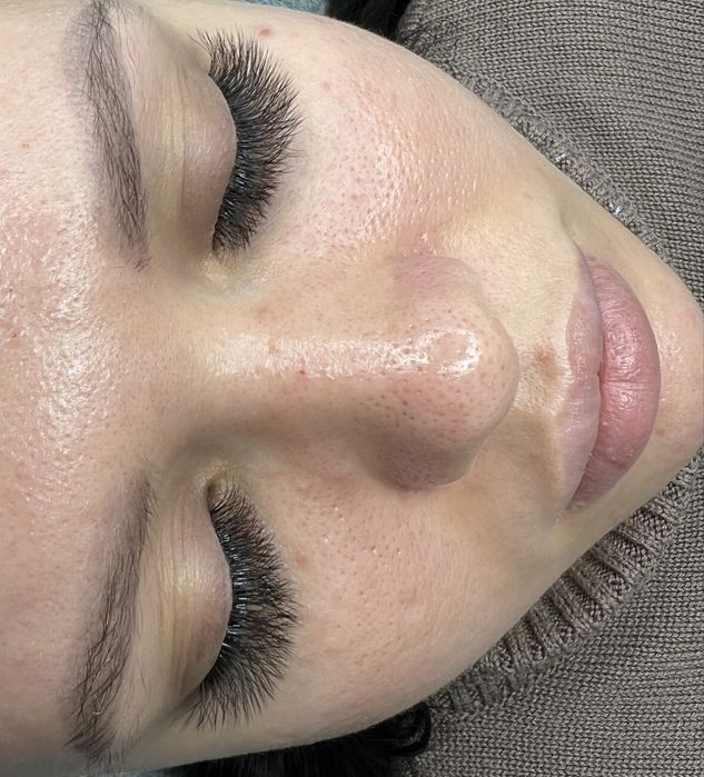 Манікюр/педикюр , нарощування вій , ламі вій/брів