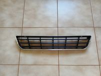 Решітка бампера VW Passat b6