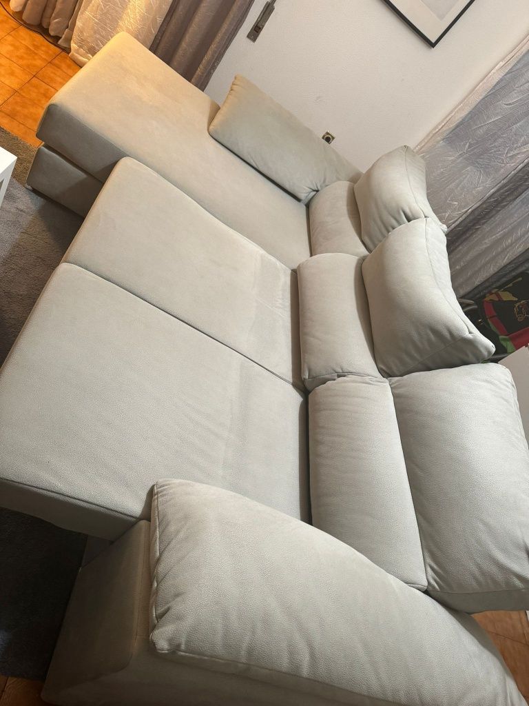 Sofa grande cinza