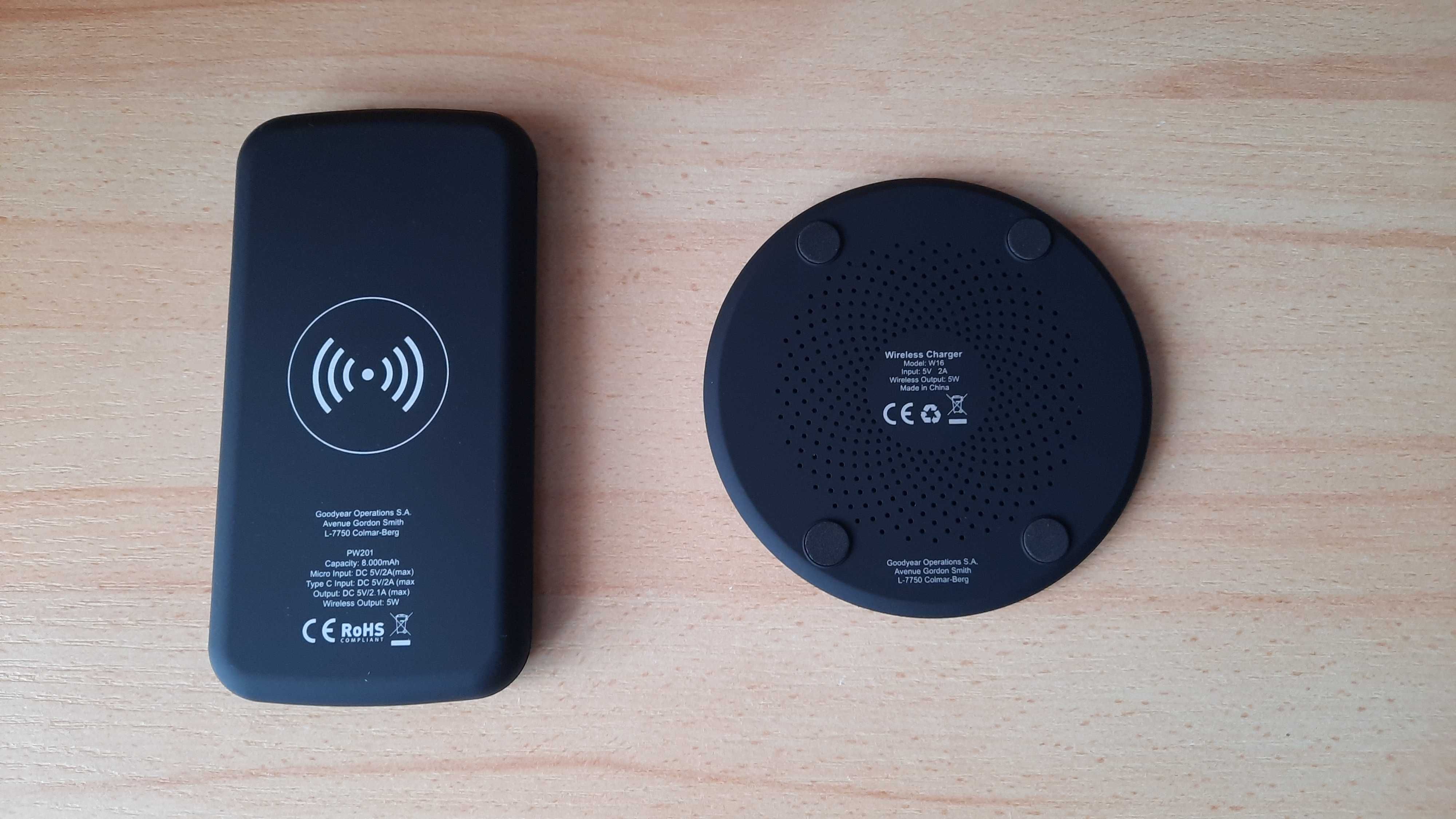 ładowarka indukcyjna, powerbank 8000 i różne wtyczki, GoodYear - nowa