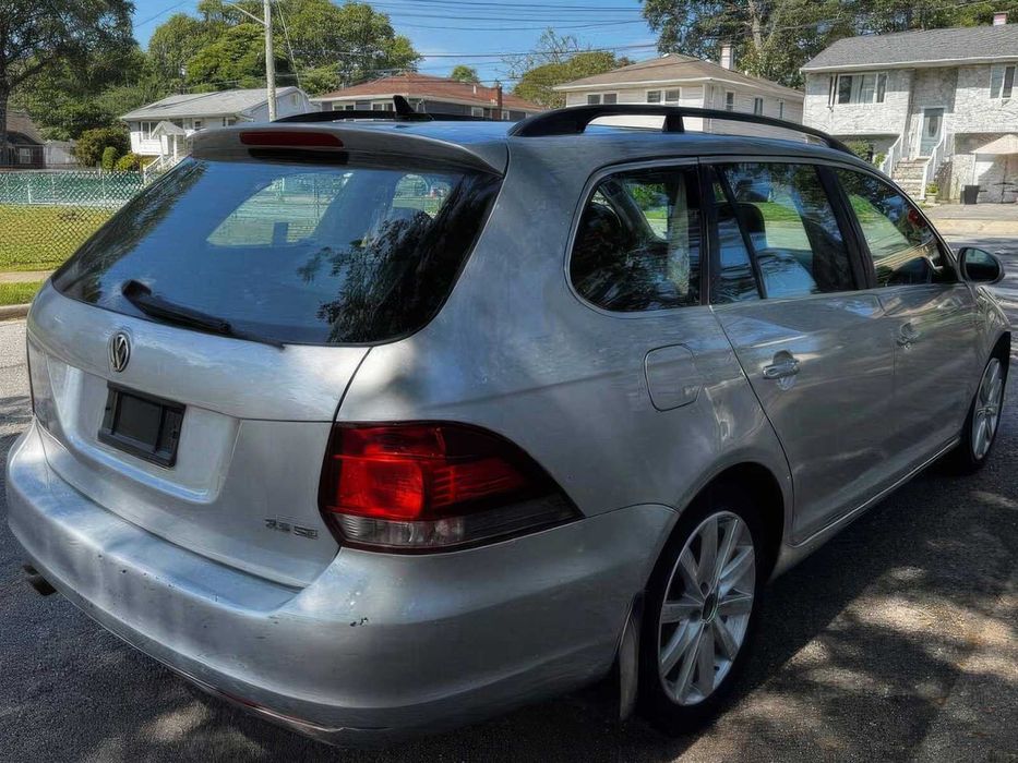 Volkswagen Jetta      2013