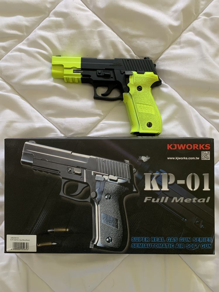 Pistola Airsoft - KP-01 da KJW - Full Metal